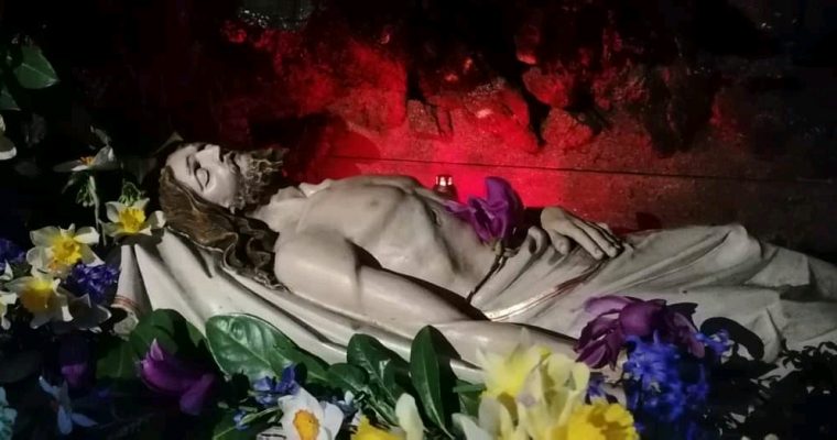 Krisztus Urunk Szenvedésének nagypénteki liturgiáját ünnepeltük Badacsonytördemicen