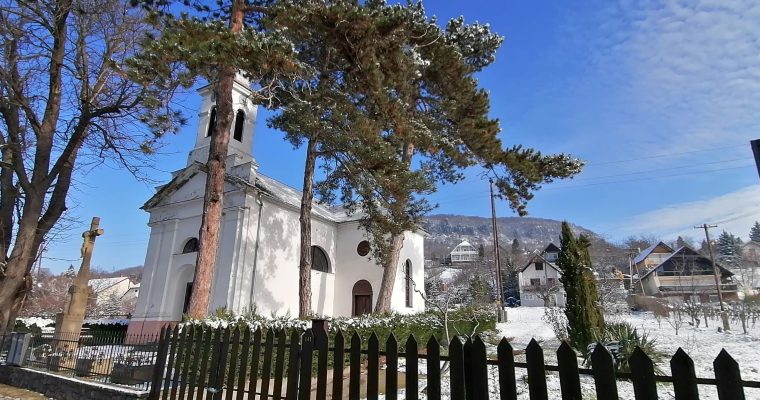 A badacsonylábdihegyi Loyolai Szent Ignác-kápolna